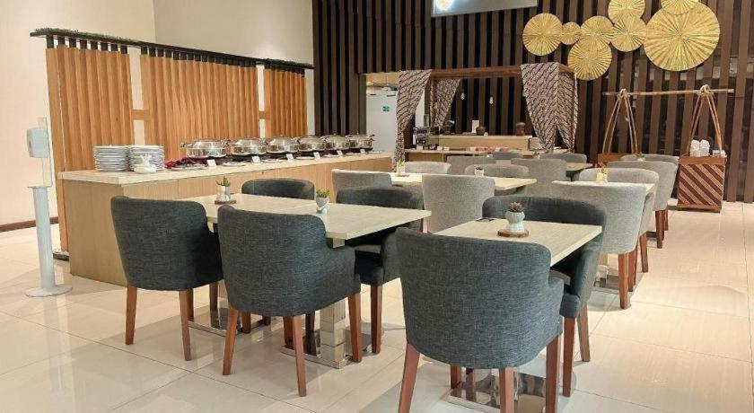 Horison Nindya 3* Semarang